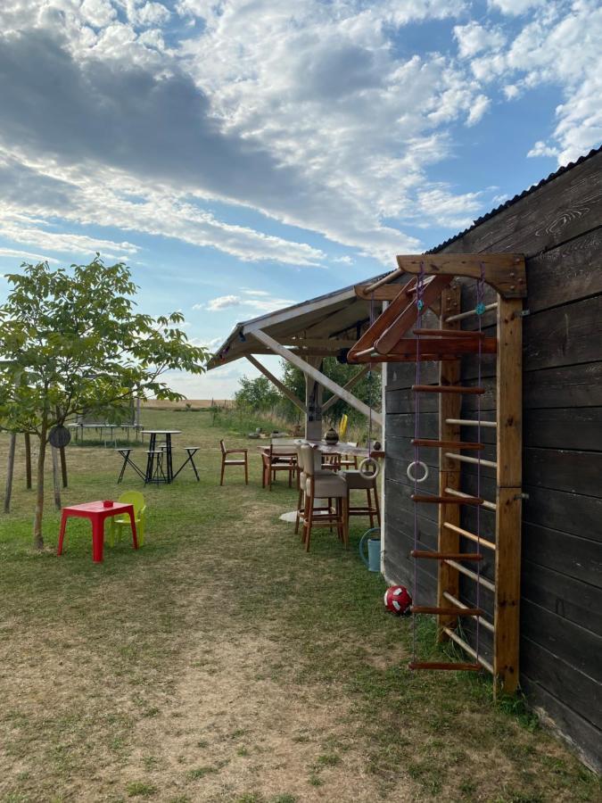 Complexe Familial Villa Charmes  Dış mekan fotoğraf