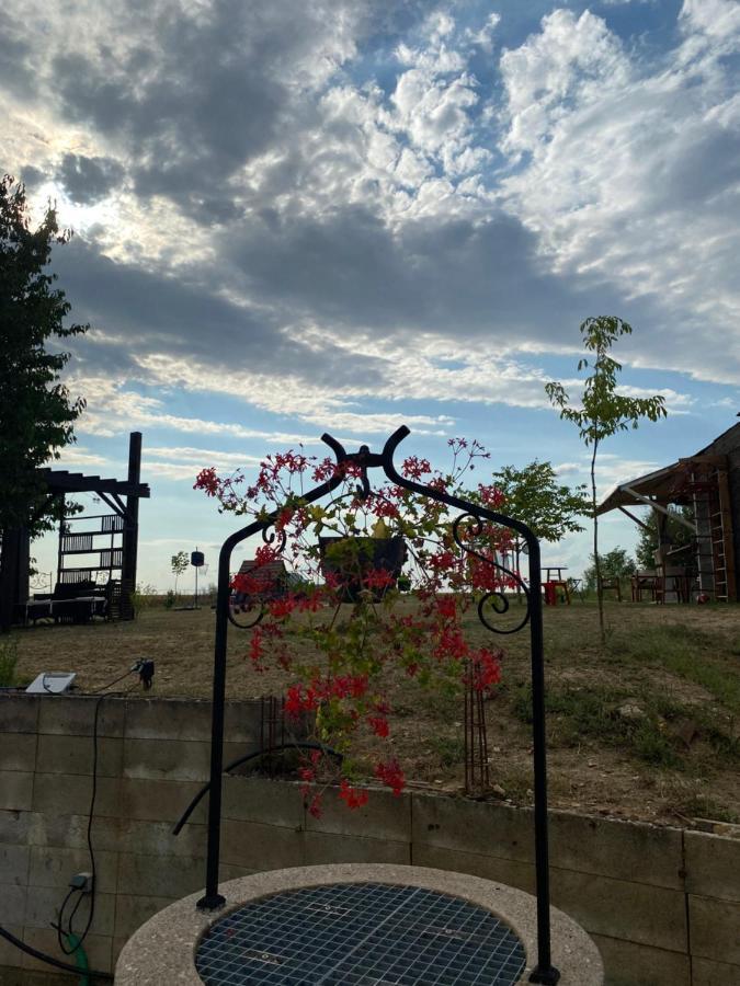 Complexe Familial Villa Charmes  Dış mekan fotoğraf
