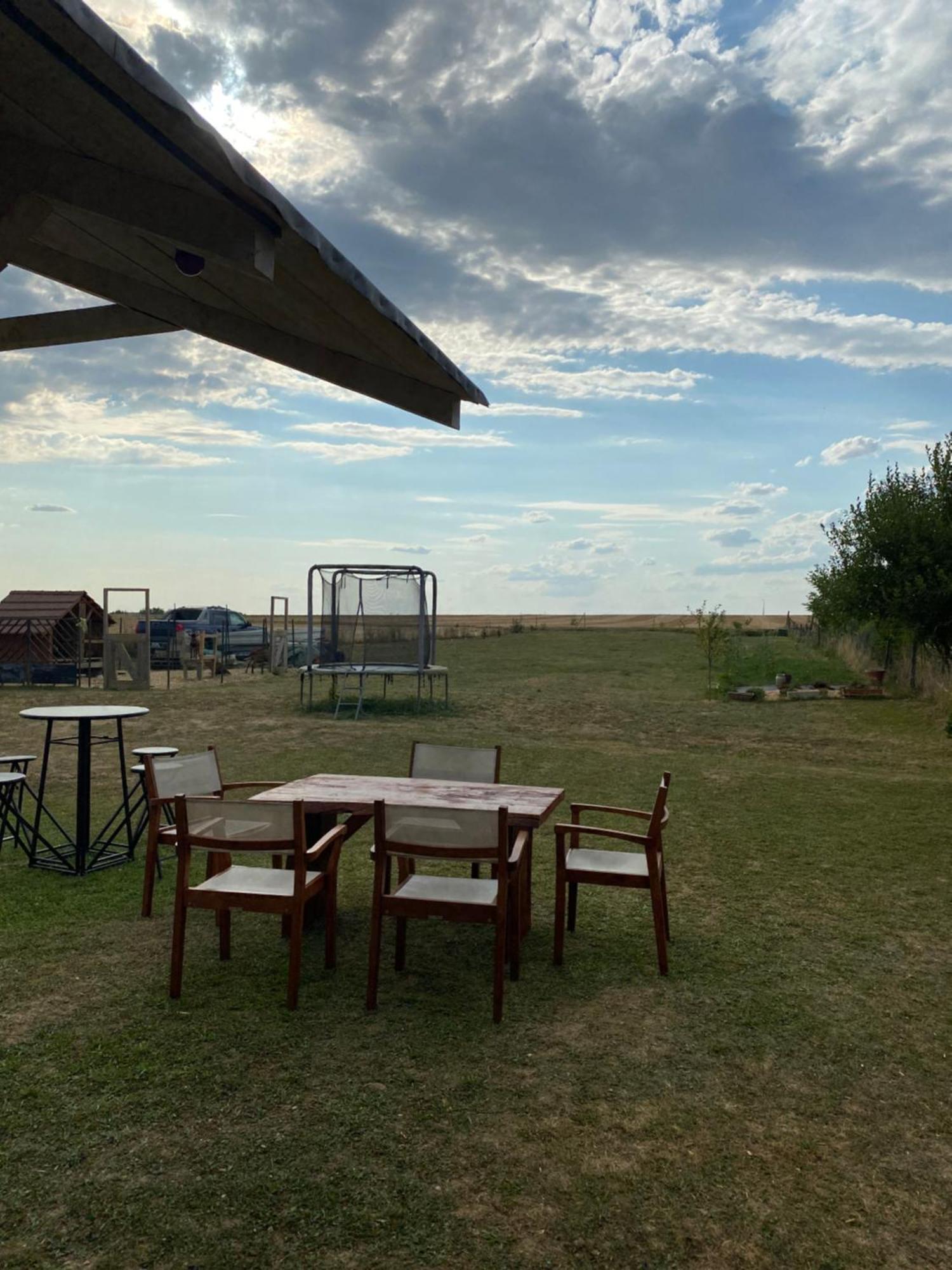 Complexe Familial Villa Charmes  Dış mekan fotoğraf